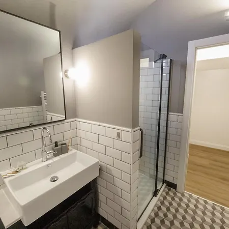 Apartment Centro-5stelle 10 Minuti Dal Mare A Piedi Savona